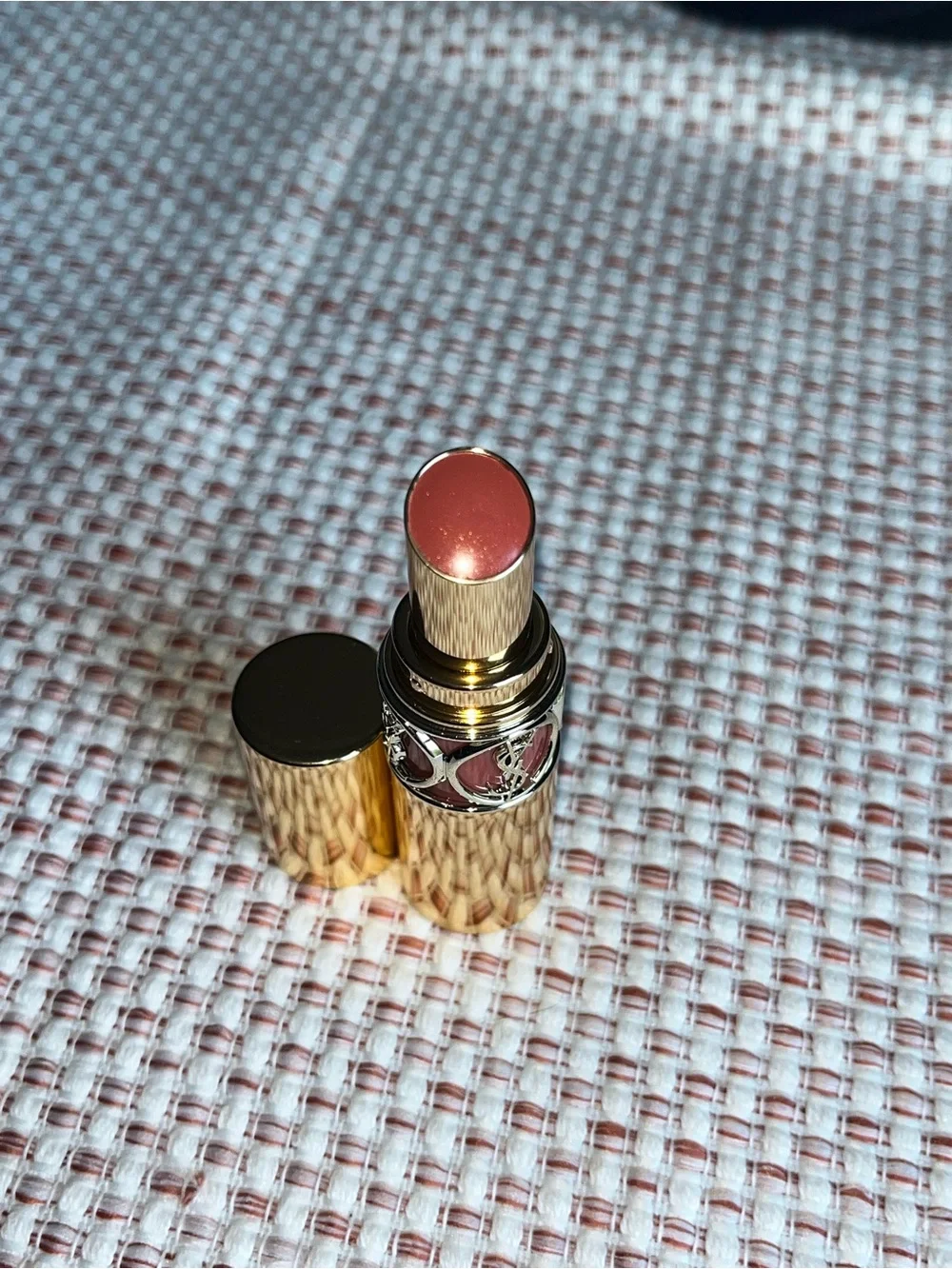 Yves Saint Laurent Rouge Volupté Shine Lipstick - Nude Lavallière NEVER USED